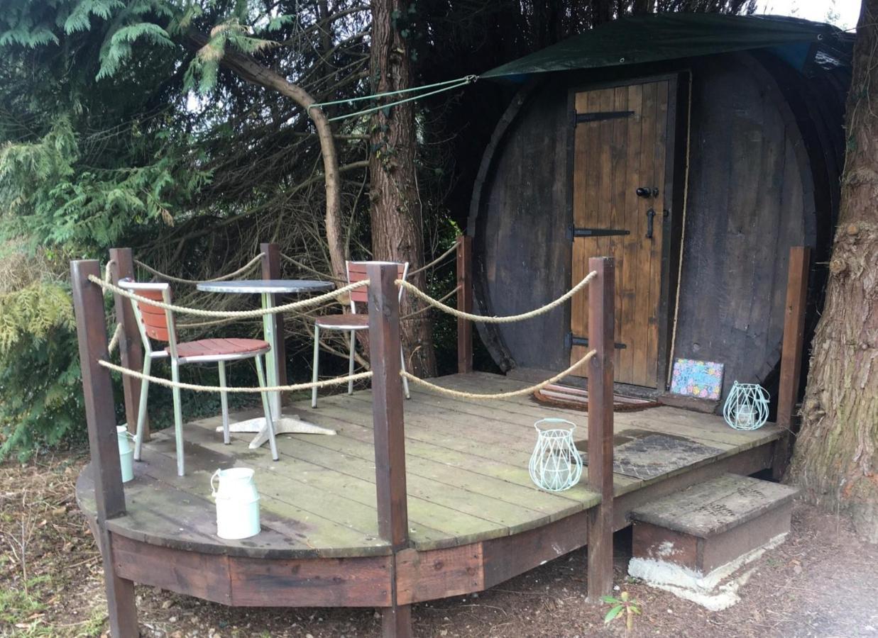 Charming 2-Bed Cabin In Domfront-En-Poiraie Perrou Ngoại thất bức ảnh