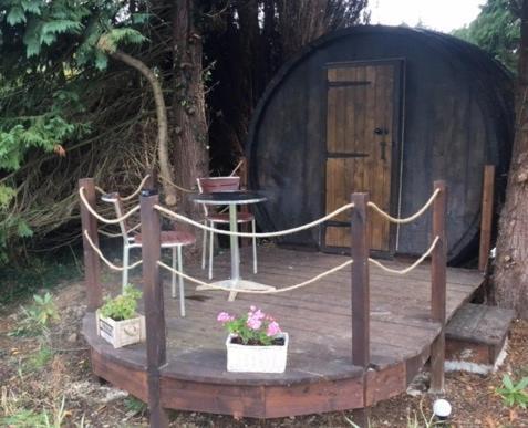 Charming 2-Bed Cabin In Domfront-En-Poiraie Perrou Ngoại thất bức ảnh